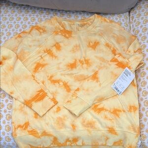 NWT Athleta women’s Tie-Dye Sweatshirt - yellow & cream size M.